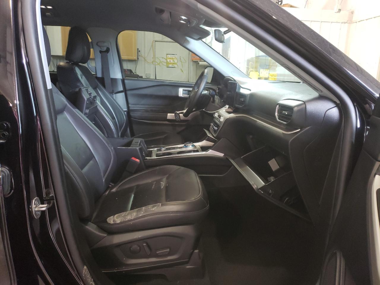 صورة رقم 5 من المزاد - 2021 FORD EXPLORER X مع VIN 1FMSK8DHXMGB87192