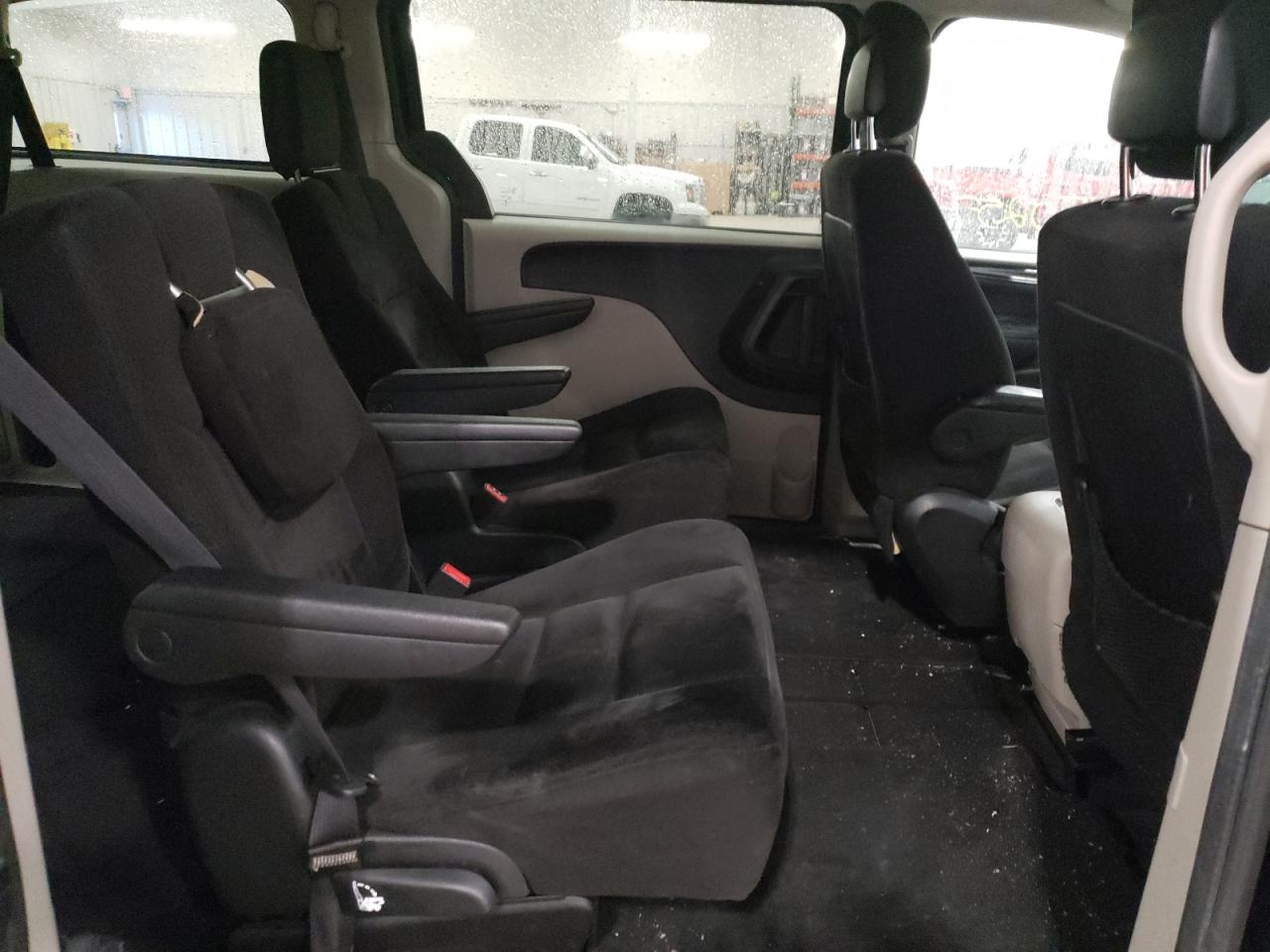 Photo 6 from auction – 2014 DODGE GRAND CARA with VIN 2C4RDGCG2ER265674