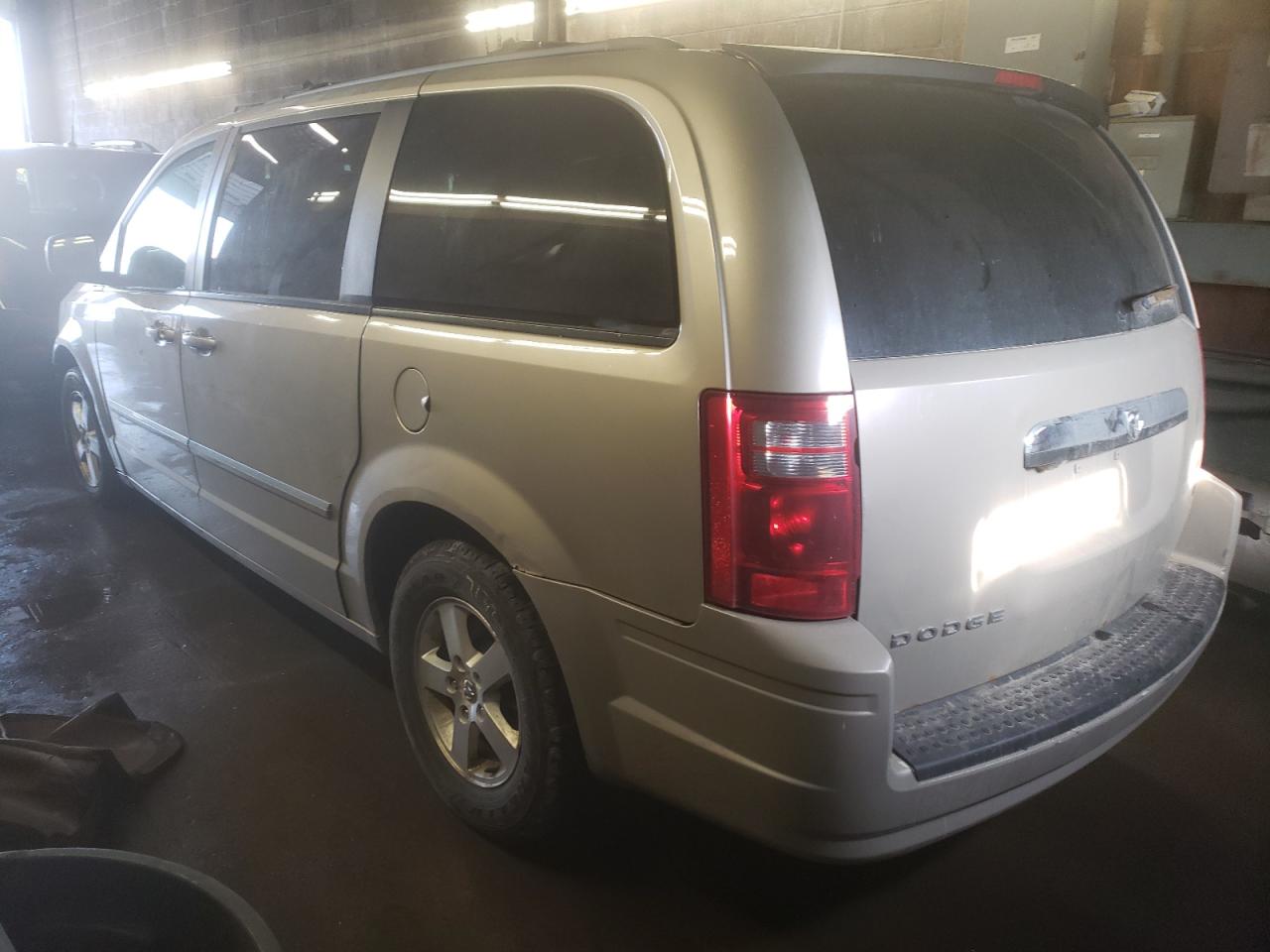 Photo 3 from auction – 2009 DODGE GRAND CARA with VIN 2D8HN54129R538773
