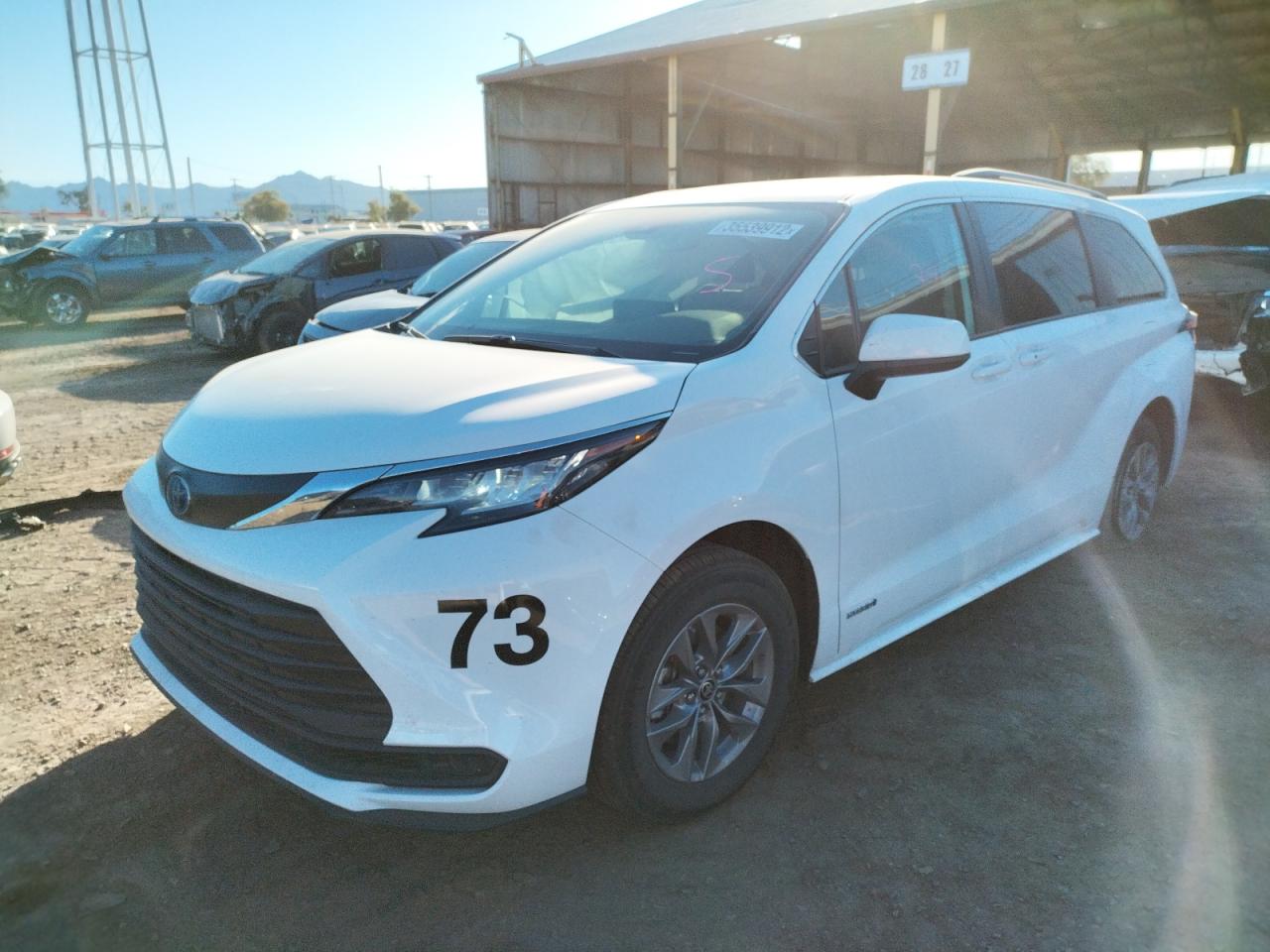 Photo 2 from auction – 2021 TOYOTA SIENNA LE with VIN 5TDBRKEC8MS064061