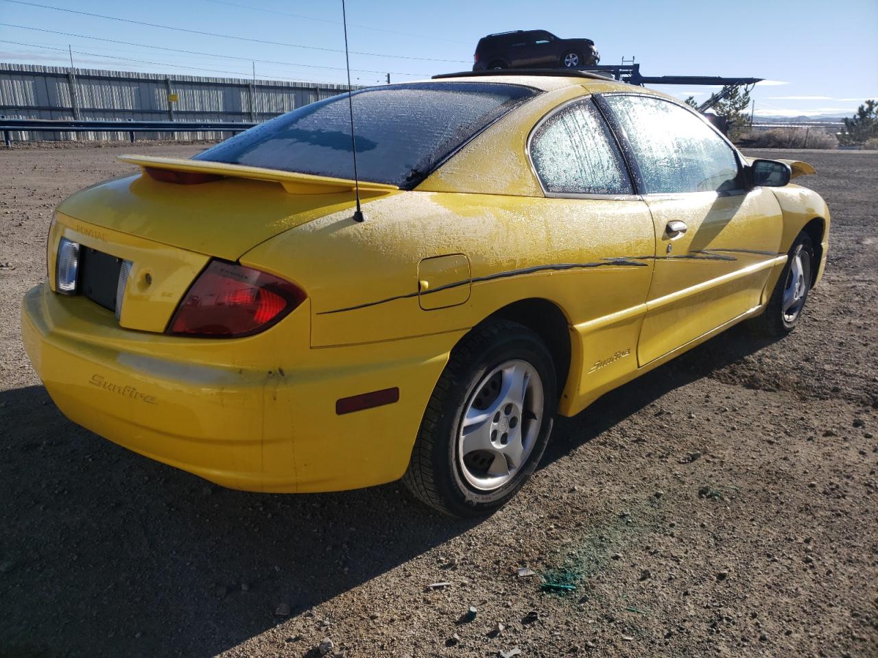 Photo 4 from auction – 2004 PONTIAC SUNFIRE with VIN 1G2JB12F047227437