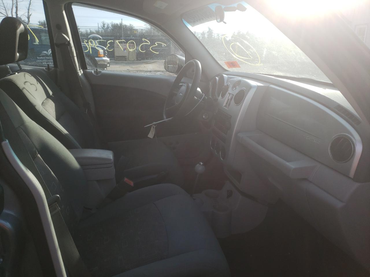 Photo 5 from auction – 2009 CHRYSLER PT CRUISER with VIN 3A8FY48999T533311