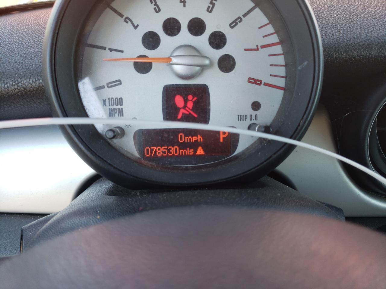Photo 8 from auction – 2011 MINI COOPER with VIN WMWSU3C50BT096488