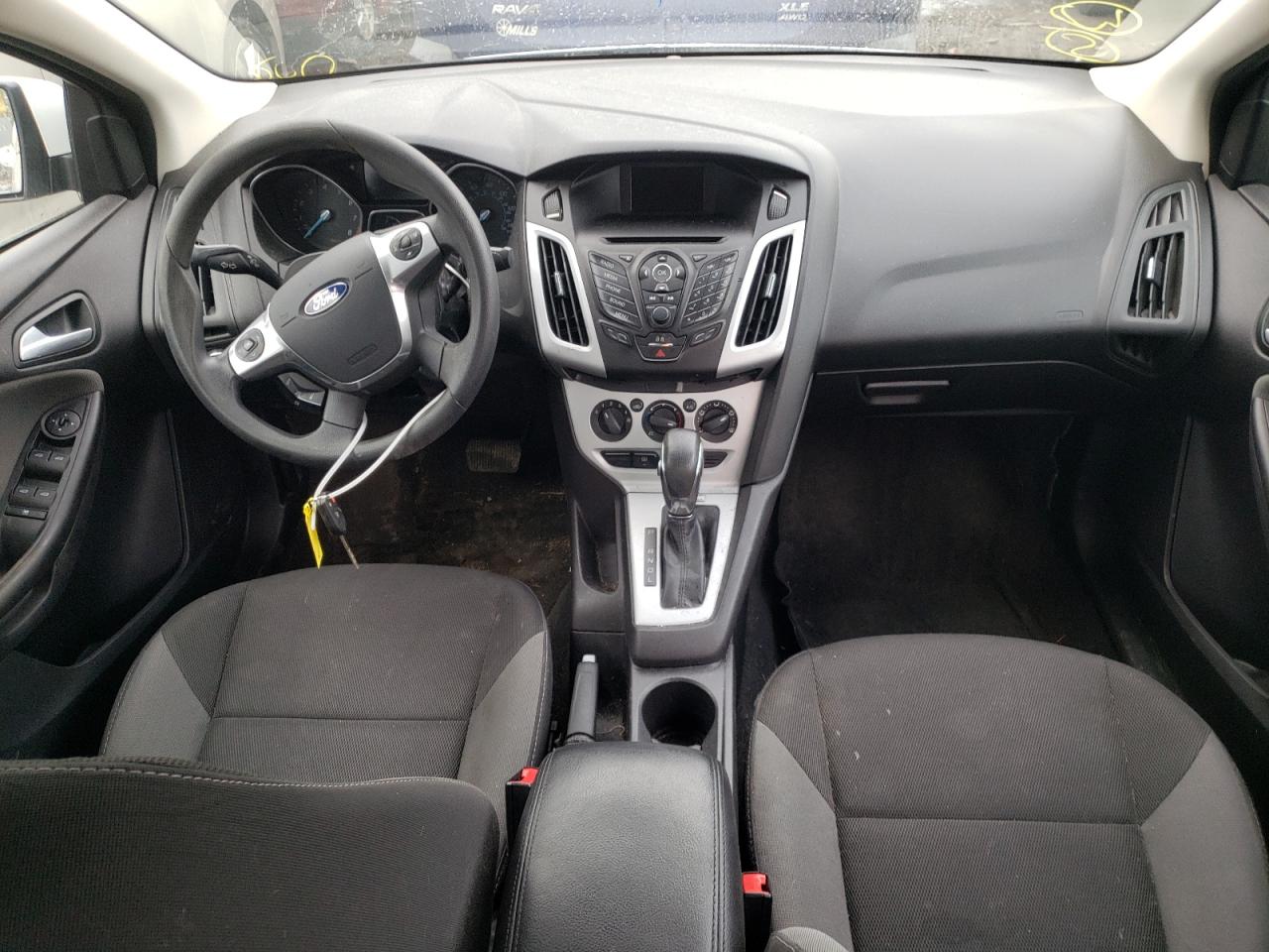 Photo 9 from auction – 2014 FORD FOCUS SE with VIN 1FADP3F28EL373998
