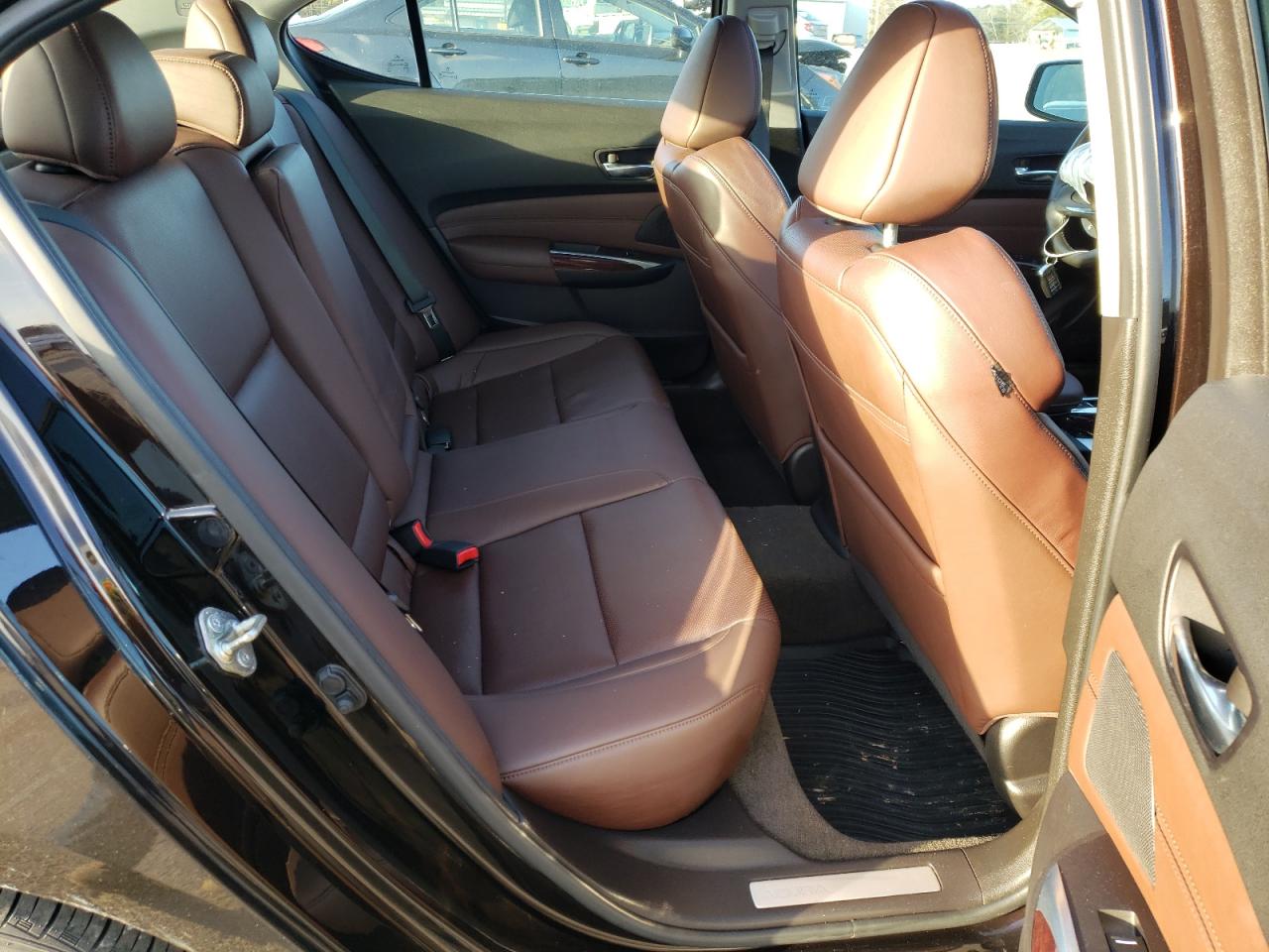 Photo 6 from auction – 2015 ACURA TLX TECH with VIN 19UUB2F57FA017392