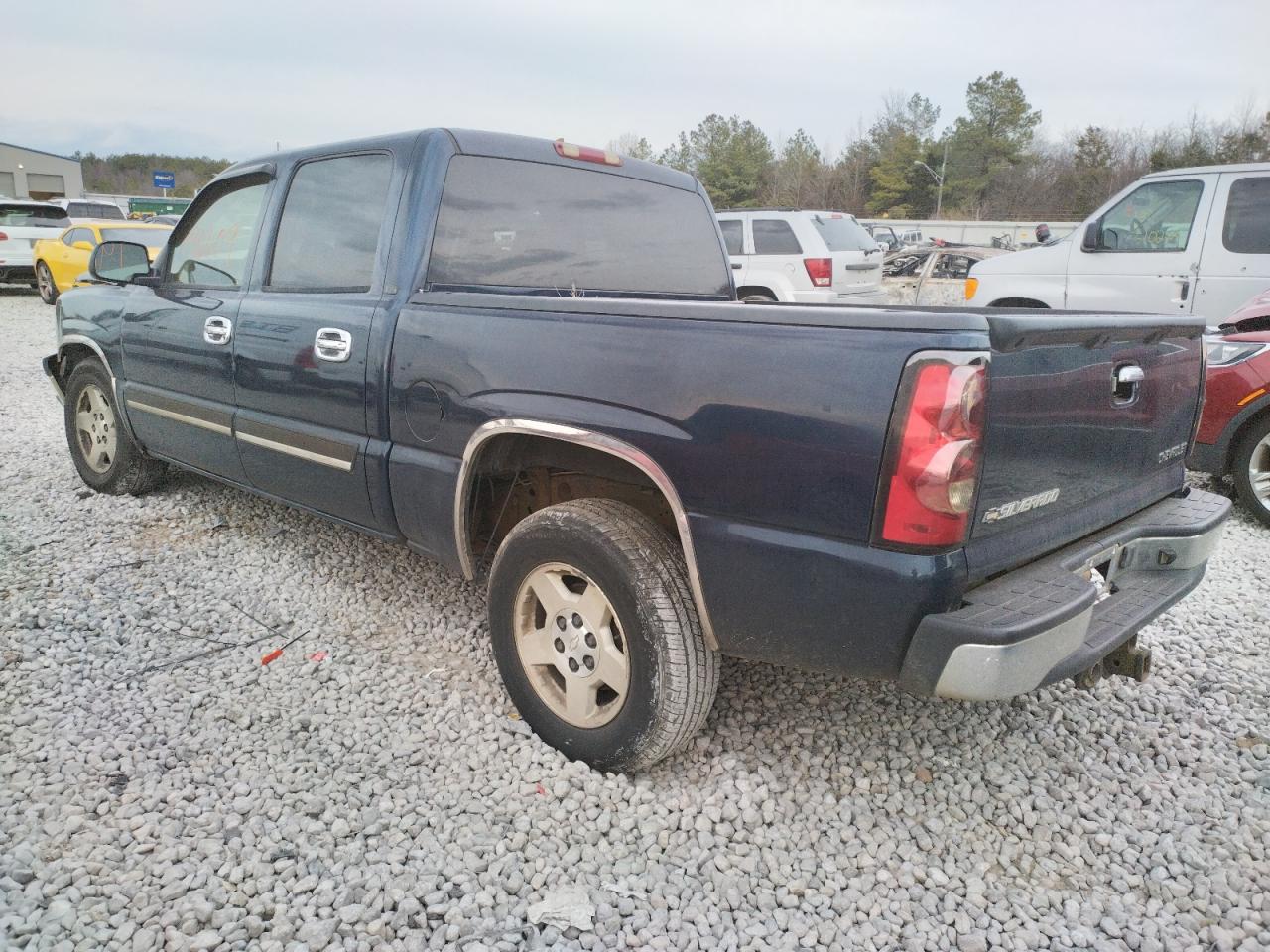 Photo 3 from auction – 2005 CHEVROLET SILVERADO with VIN 2GCEC13TX51131425