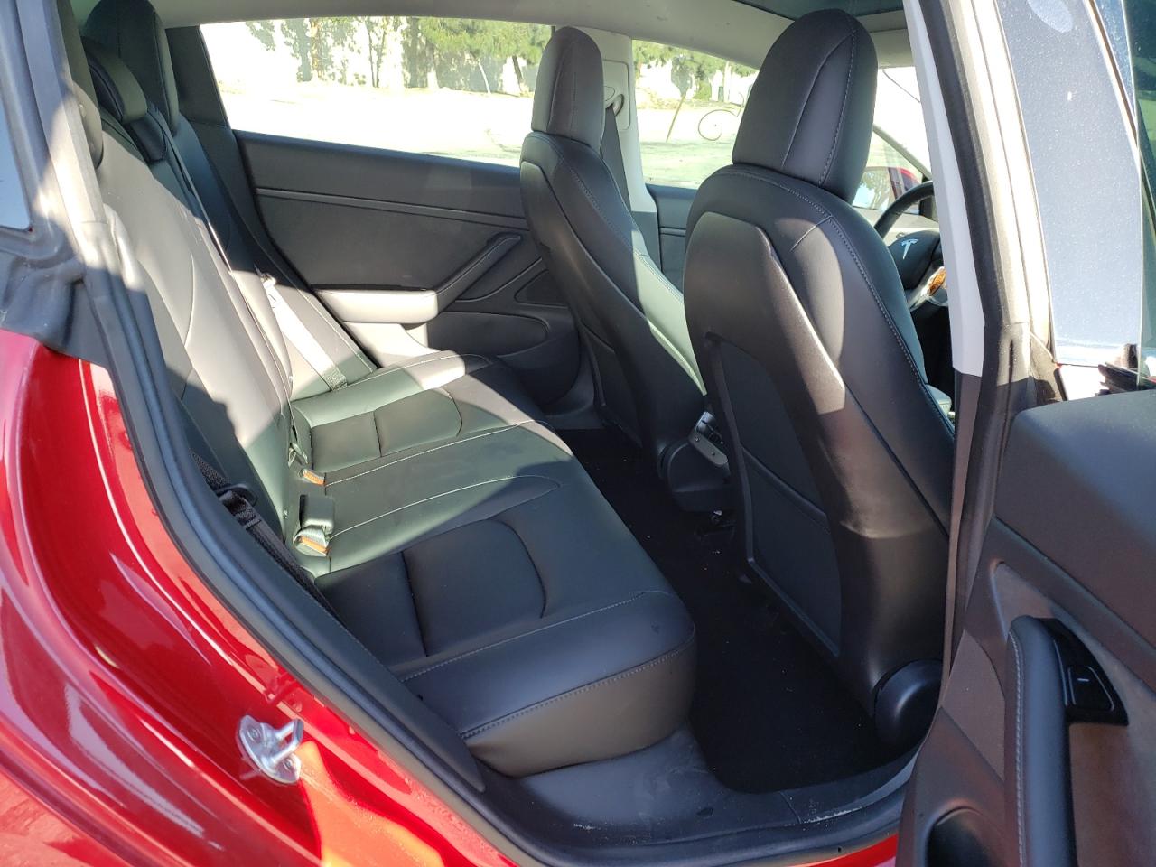 Photo 6 from auction – 2018 TSMR MODEL S with VIN 5YJ3E1EA3JF058466