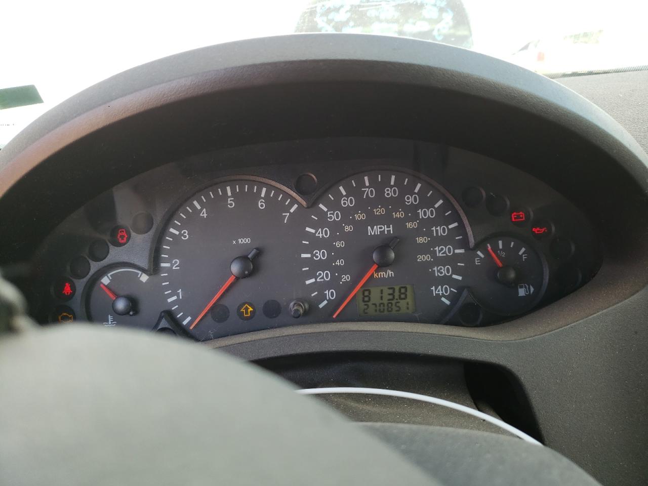 Photo 8 from auction – 2007 FORD FOCUS ZX5 with VIN 1FAFP37N07W119690