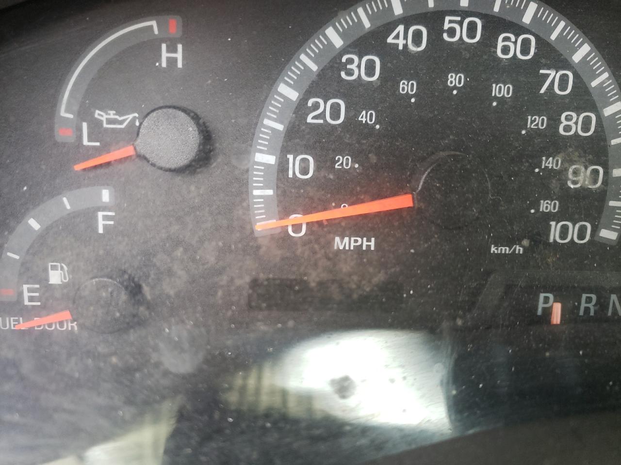 Photo 8 from auction – 2002 FORD F150 with VIN 2FTRX08L02CA87475