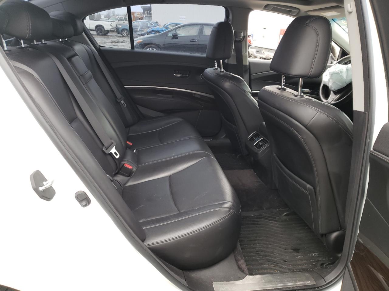 Photo 6 from auction – 2015 ACURA RLX TECH with VIN JH4KC1F5XFC001087