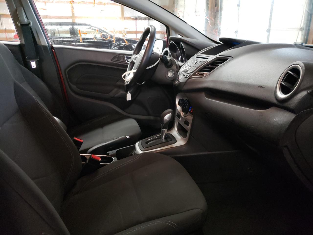 Photo 5 from auction – 2016 FORD FIESTA SE with VIN 3FADP4EJ4GM119219
