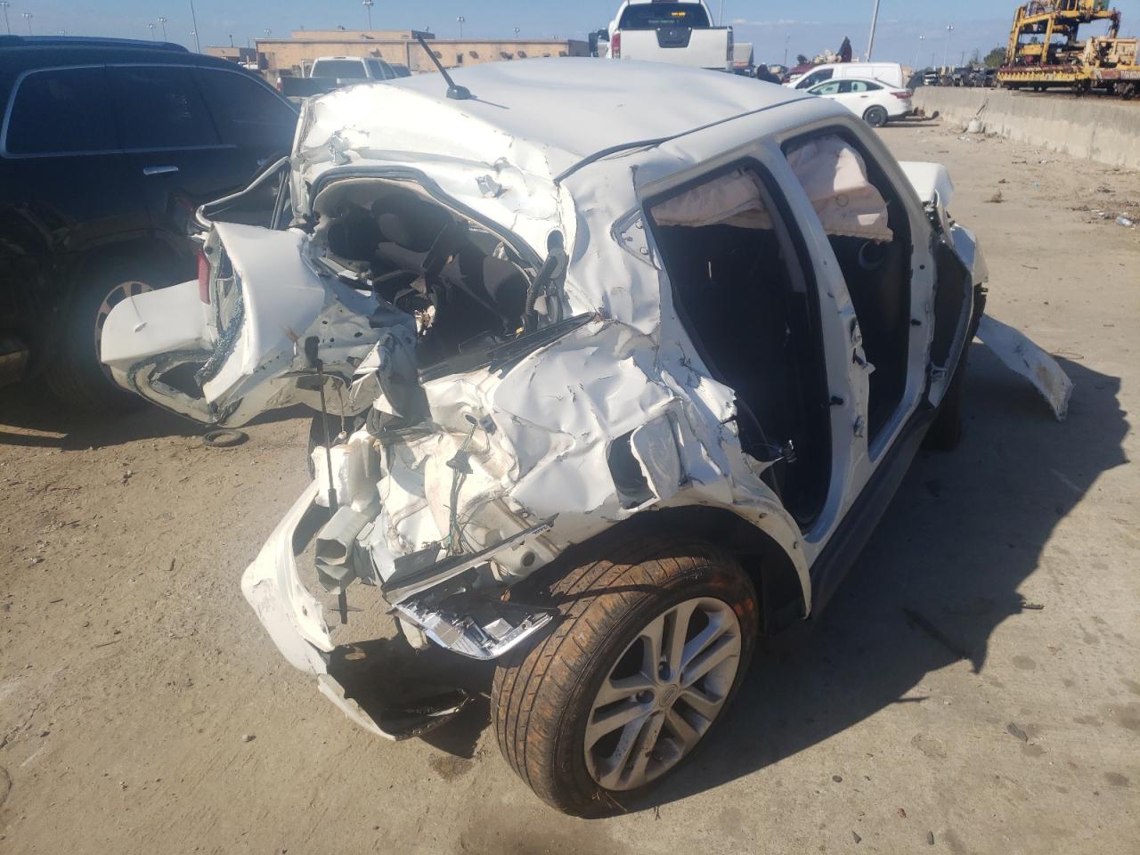 Photo 4 from auction – 2016 NISSAN JUKE S with VIN JN8AF5MV2GT650600