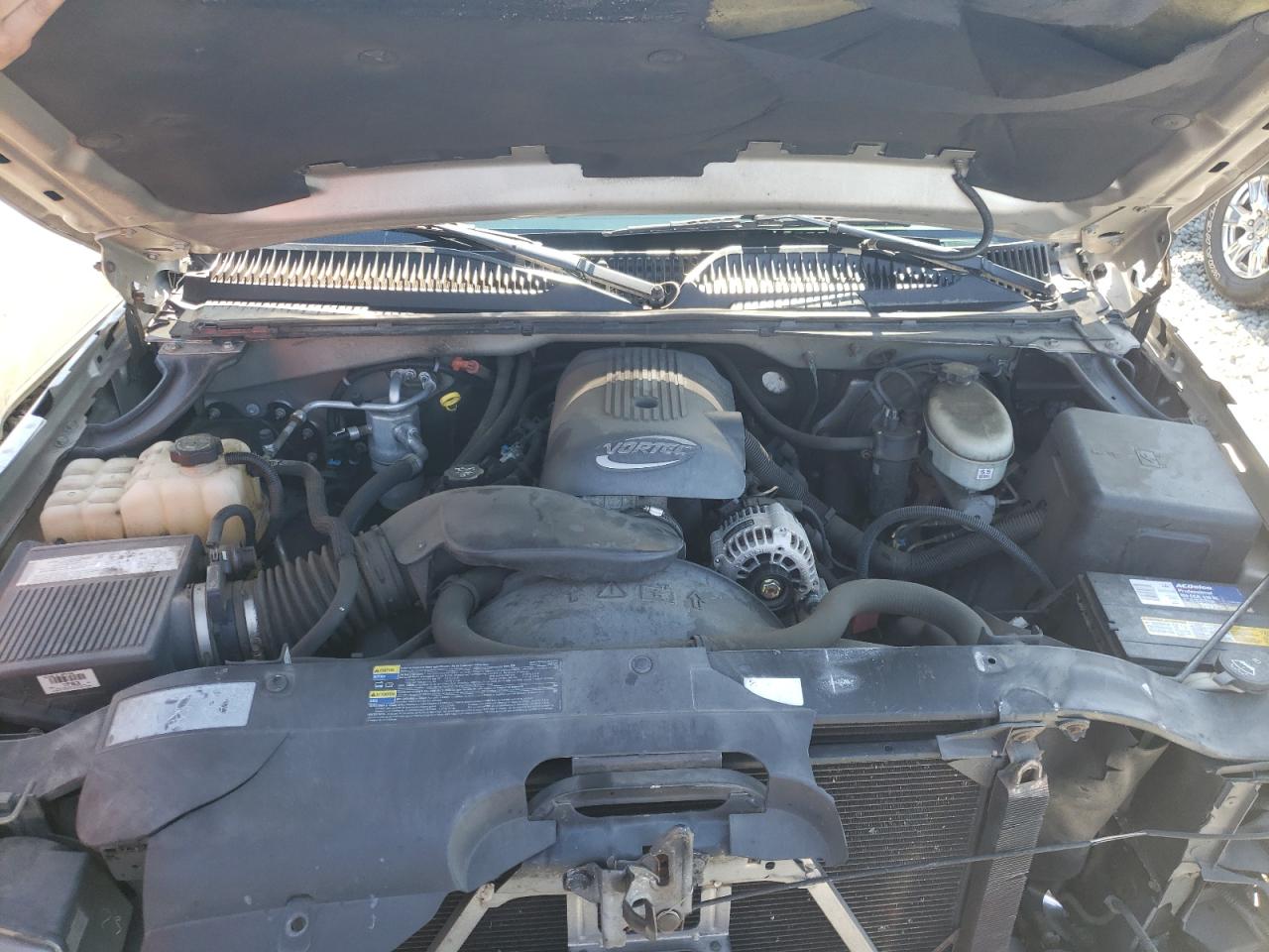 Zdjęcie 7 z aukcji – 2004 CHEVROLET SILVERADO z VIN 2GCEK19T041356994