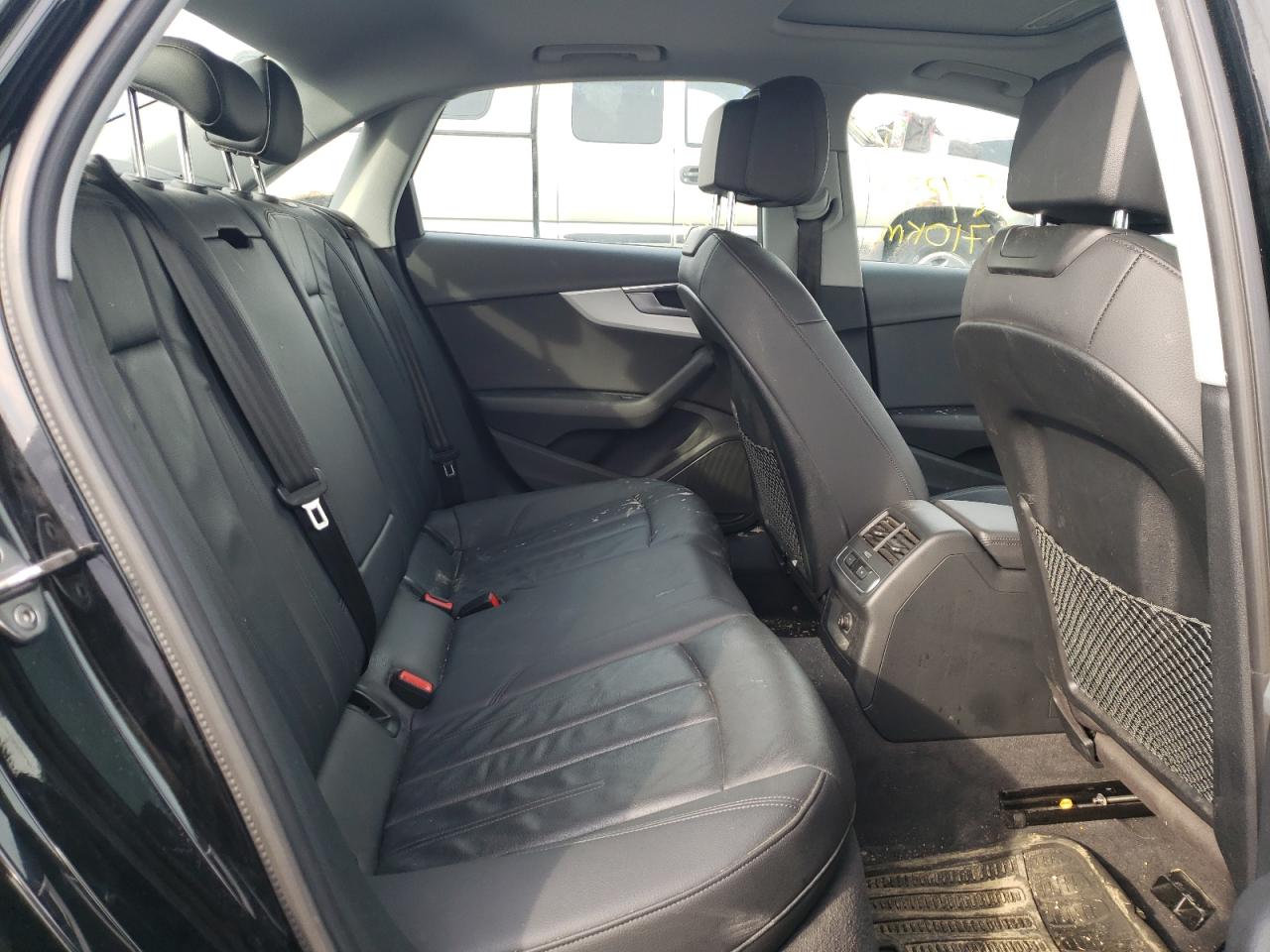 Photo 6 from auction – 2019 AUDI A4 KOMFORT with VIN WAUANAF46KA054404