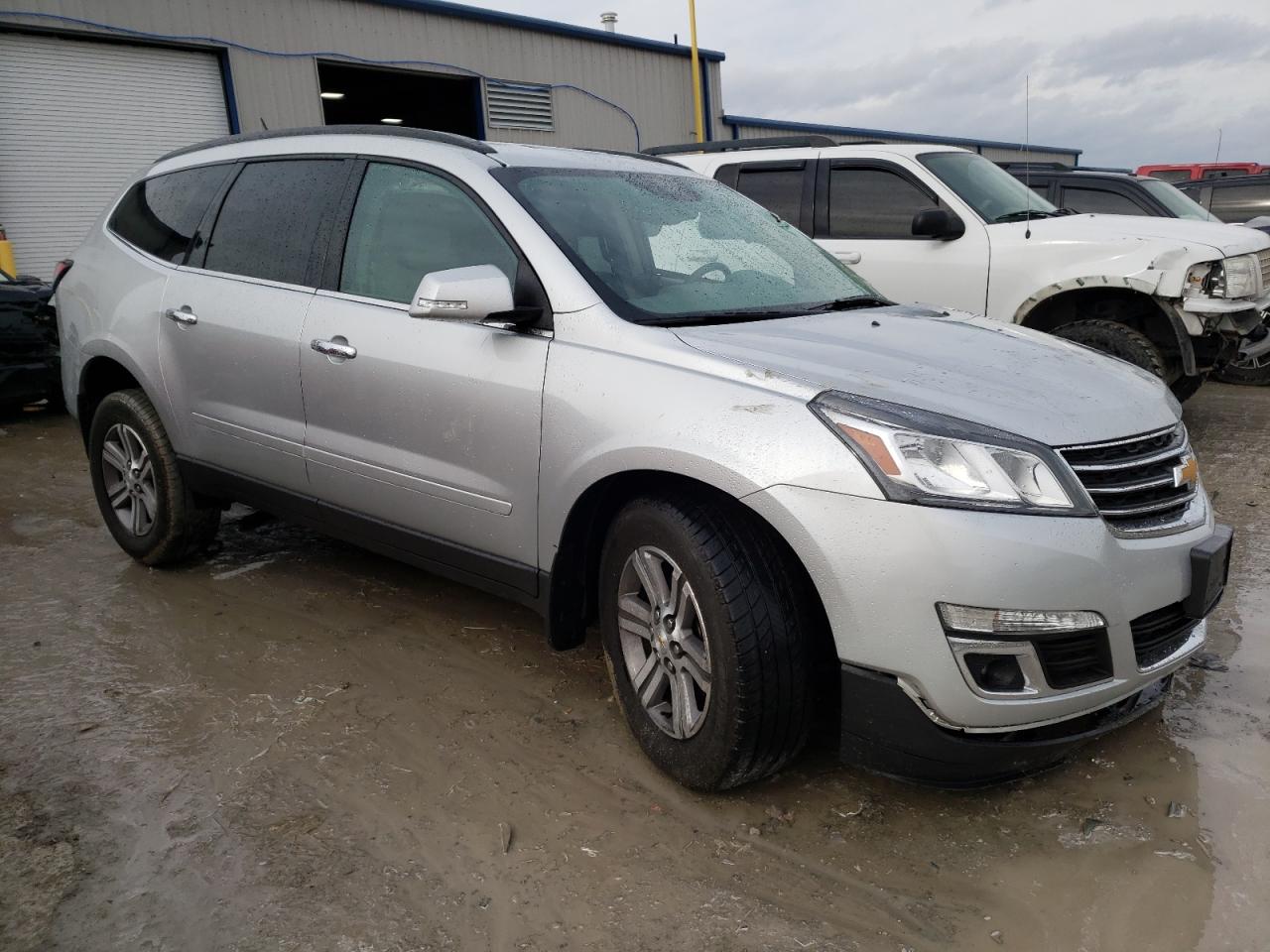 CHEVROLET TRAVERSE L 2015 with VIN 1GNKRHKD4FJ328514 - Photo from auction