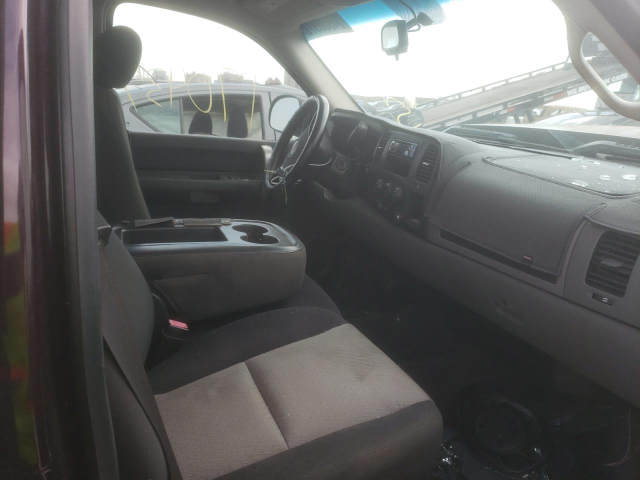 Photo 5 from auction – 2008 GMC SIERRA C15 with VIN 2GTEC13CX81110174