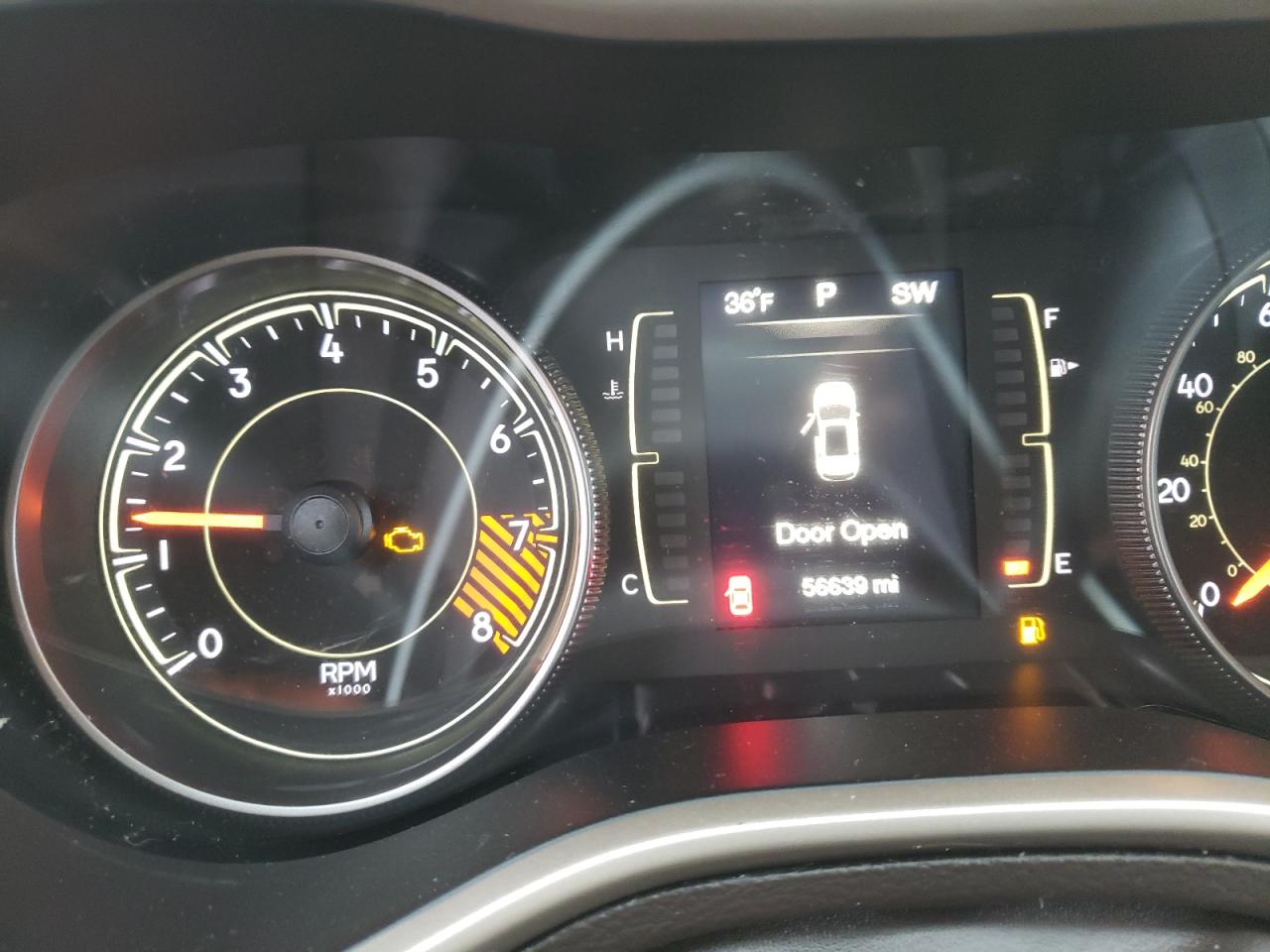 Photo 8 from auction – 2014 JEEP CHEROKEE L with VIN 1C4PJLCSXEW227176