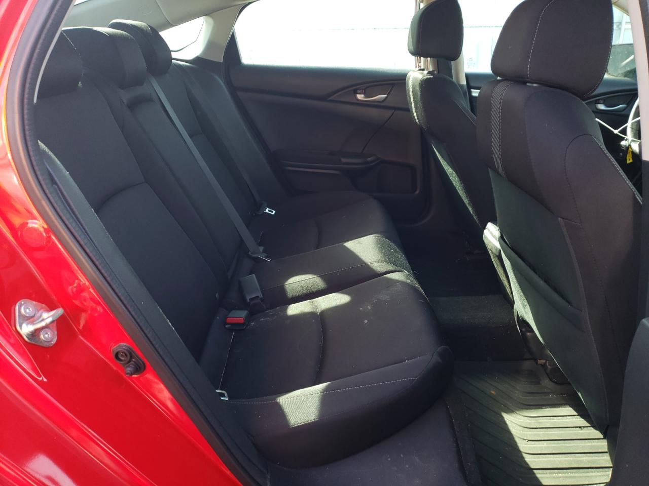 Photo 6 from auction – 2017 HONDA CIVIC EX with VIN 2HGFC2F75HH514453