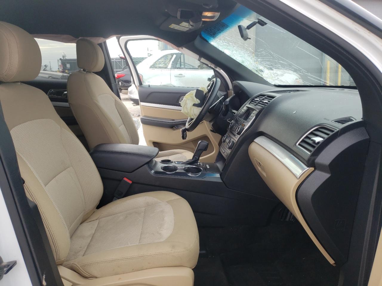 Foto 5 de la subasta – 2016 FORD EXPLORER X con VIN 1FM5K7D87GGB84133