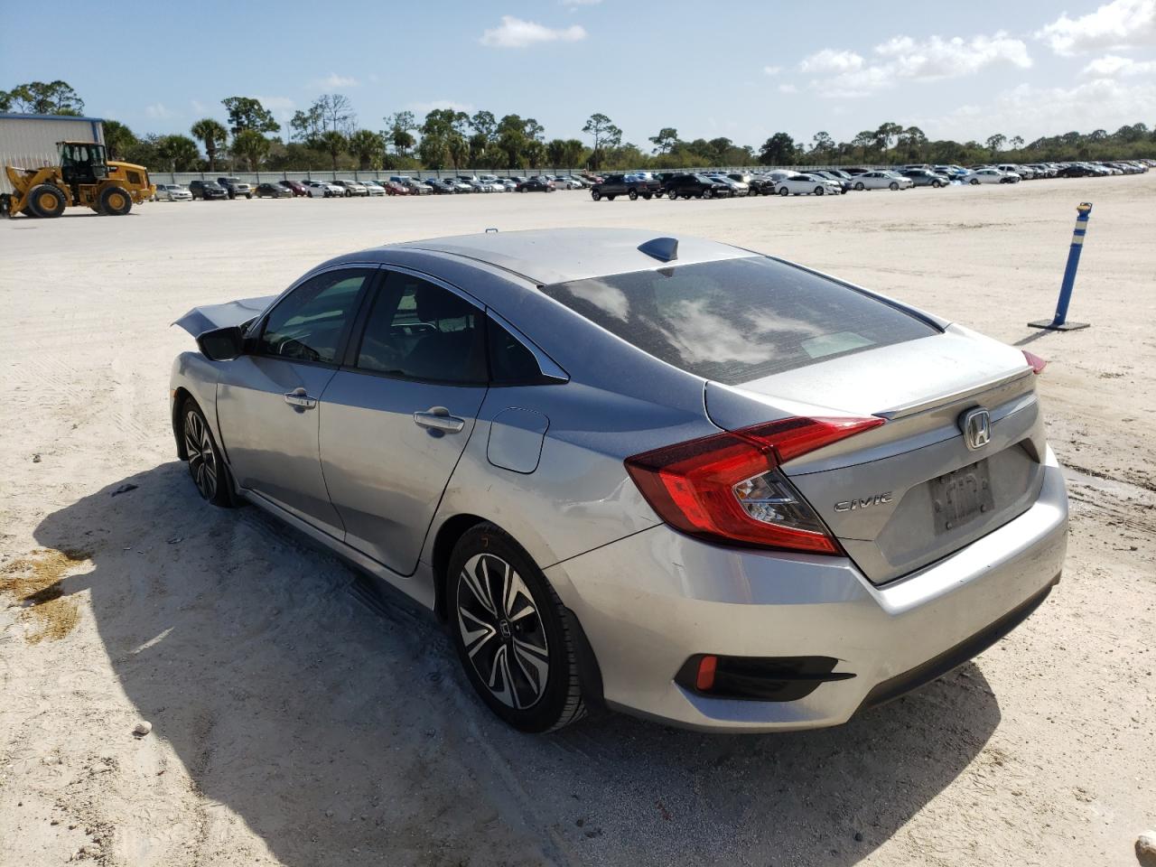 Photo 3 from auction – 2016 HONDA CIVIC EX with VIN 19XFC1F32GE044687