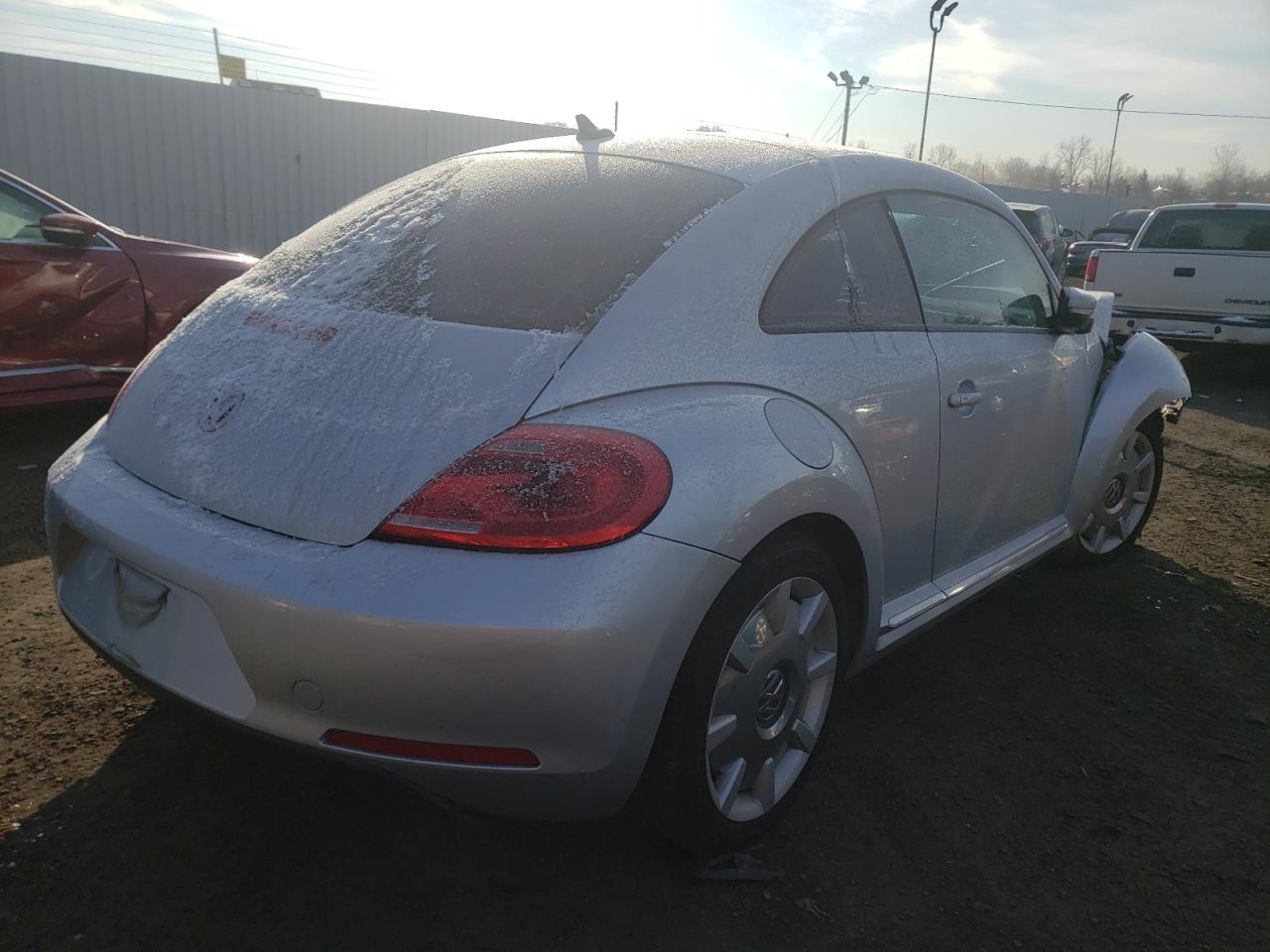 Photo 4 from auction – 2012 VOLKSWAGEN BEETLE with VIN 3VWJP7AT0CM658613