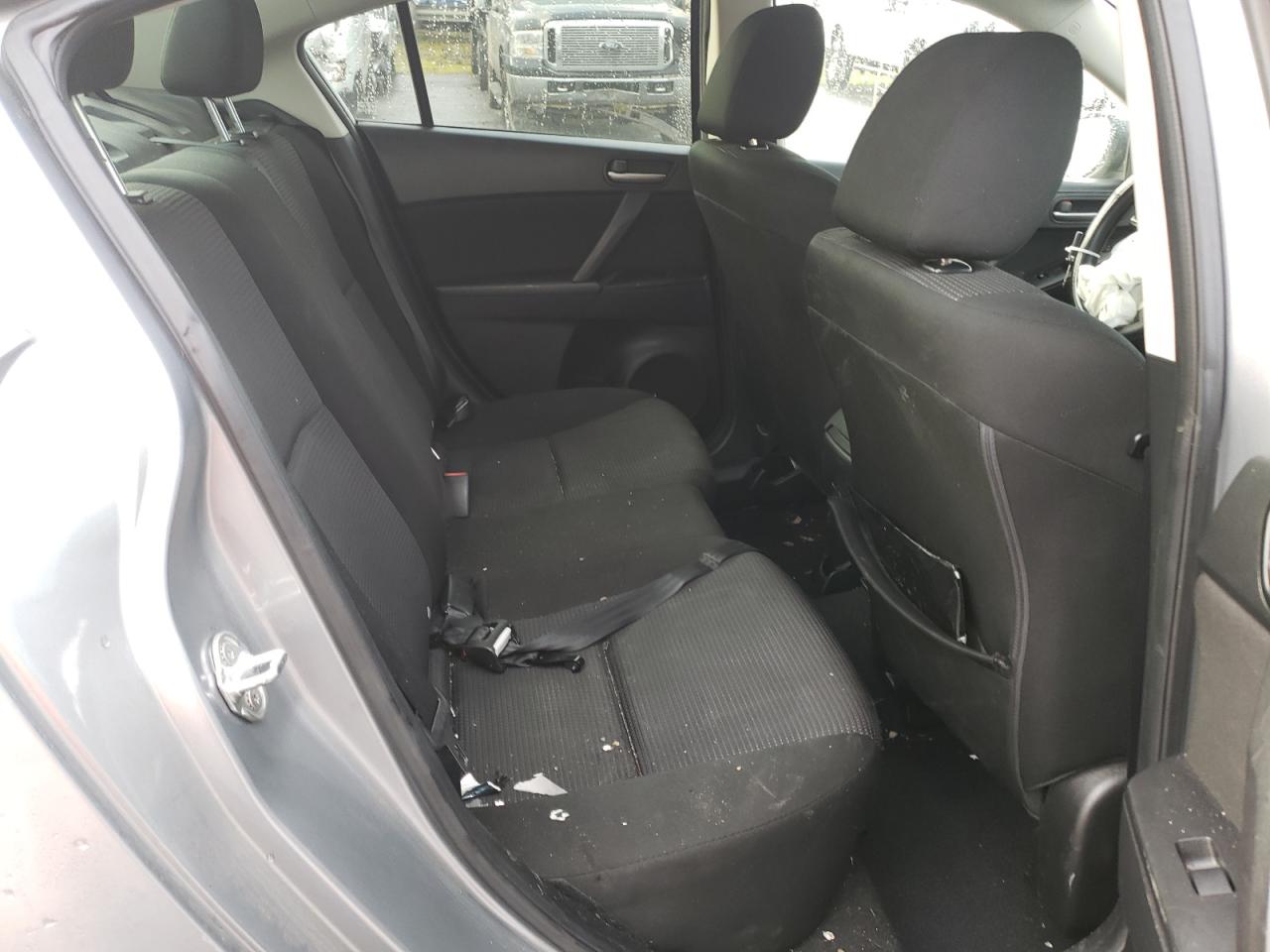 Photo 6 from auction – 2013 MAZDA 3 I with VIN JM1BL1UP6D1800895