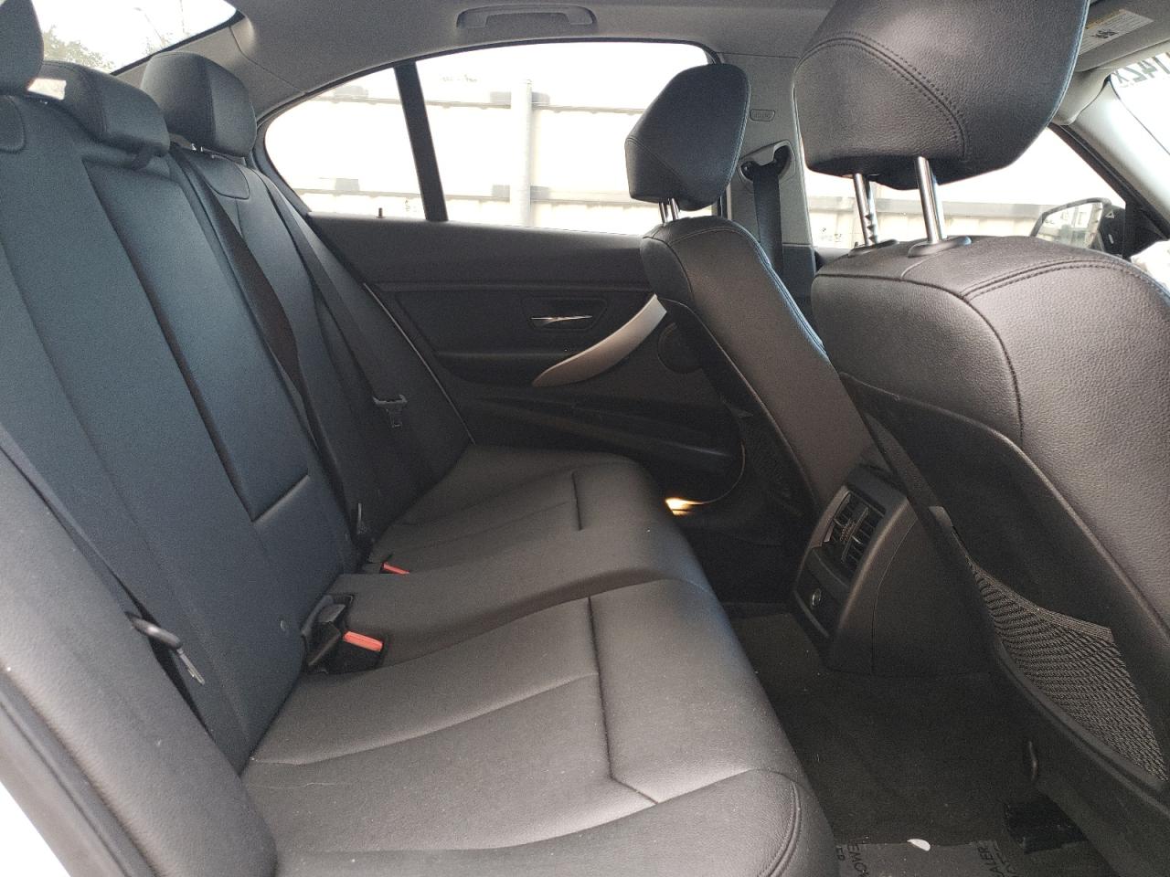 Photo 6 from auction – 2018 BMW 320 XI with VIN WBA8A3C51JA494449