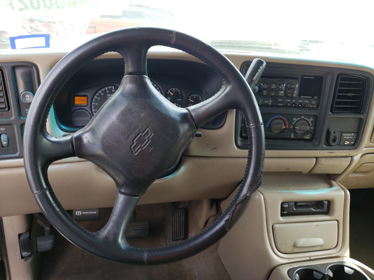 Photo 9 from auction – 2001 CHEVROLET SILVERADO with VIN 2GCEC19T511195664