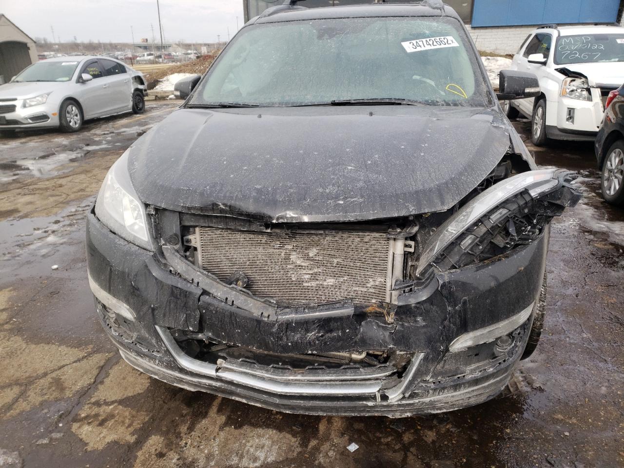 Photo 9 from auction – 2016 CHEVROLET TRAVERSE L with VIN 1GNKRJKD1GJ259192