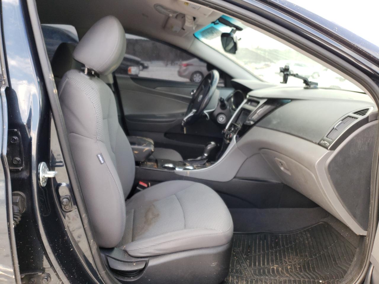 Photo 5 from auction – 2012 HYUNDAI SONATA GLS with VIN 5NPEB4AC7CH421771