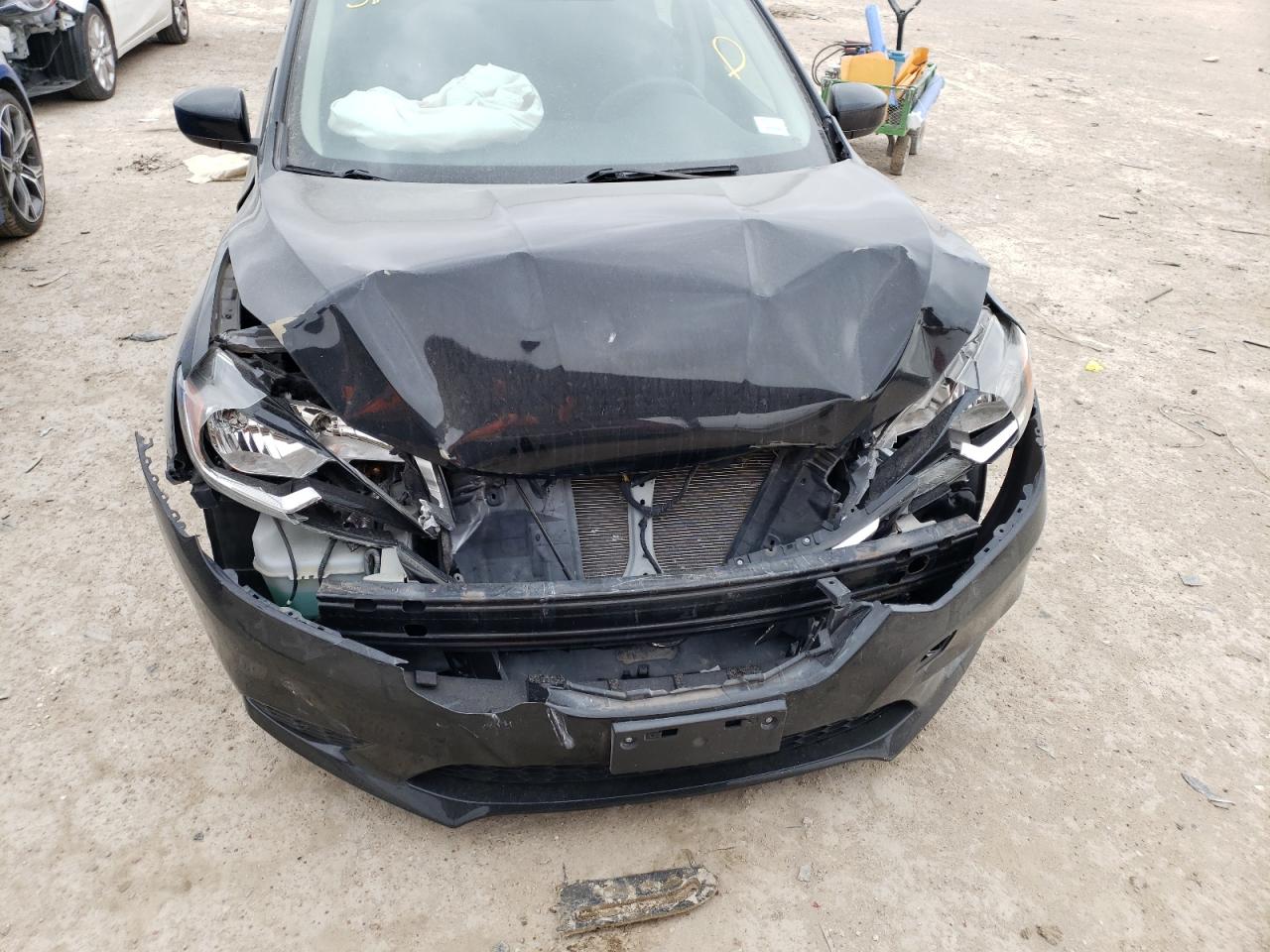 Photo 9 from auction – 2016 NISSAN SENTRA S with VIN 3N1AB7AP9GL670682