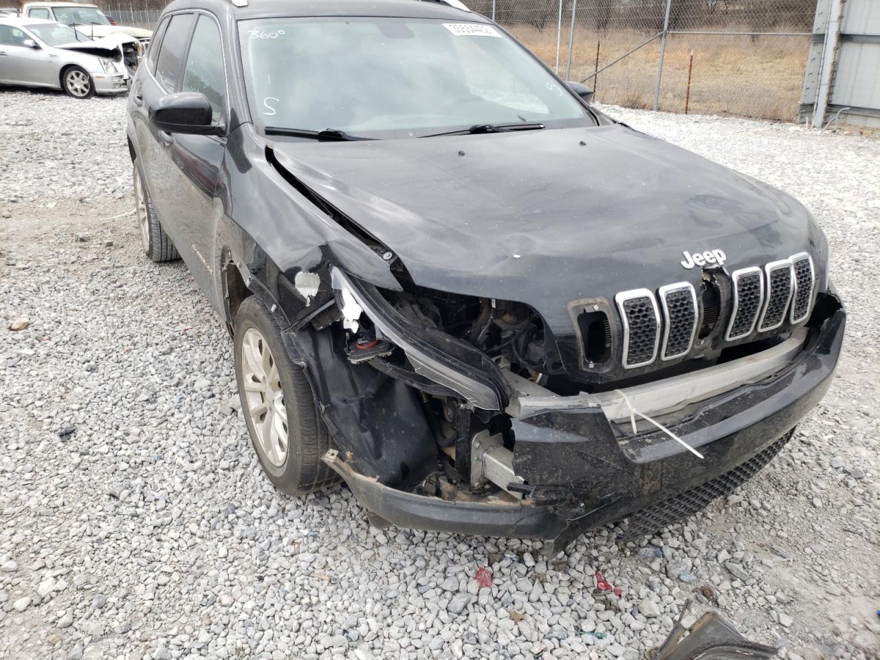 Photo 9 from auction – 2019 JEEP CHEROKEE L with VIN 1C4PJLCB2KD205843