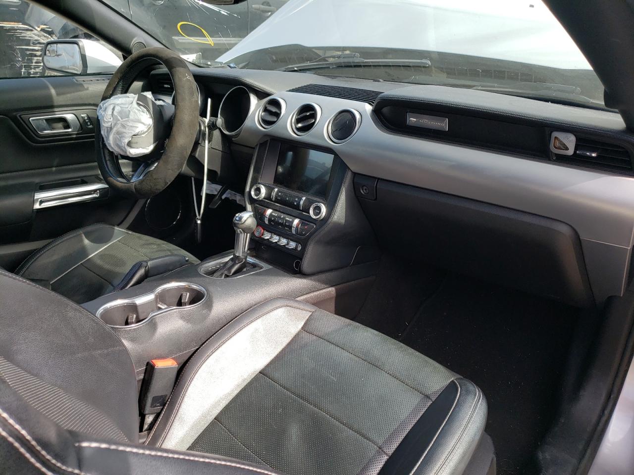 Photo 5 from auction – 2019 FORD MUSTANG with VIN 1FATP8UH2K5149299