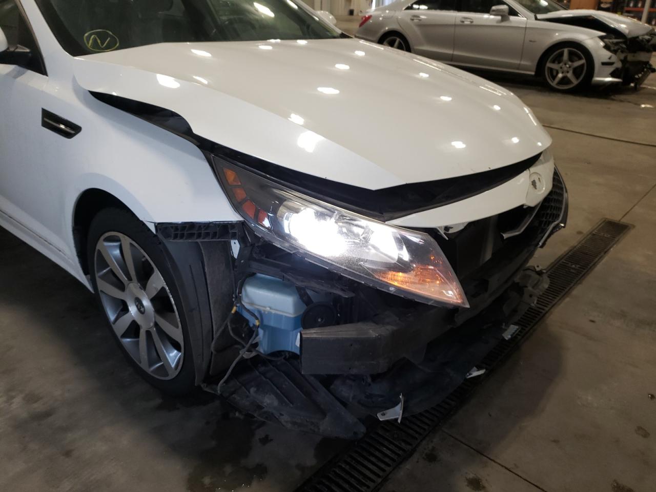 Photo 9 from auction – 2012 KIA OPTIMA SX with VIN 5XXGR4A61CG074996