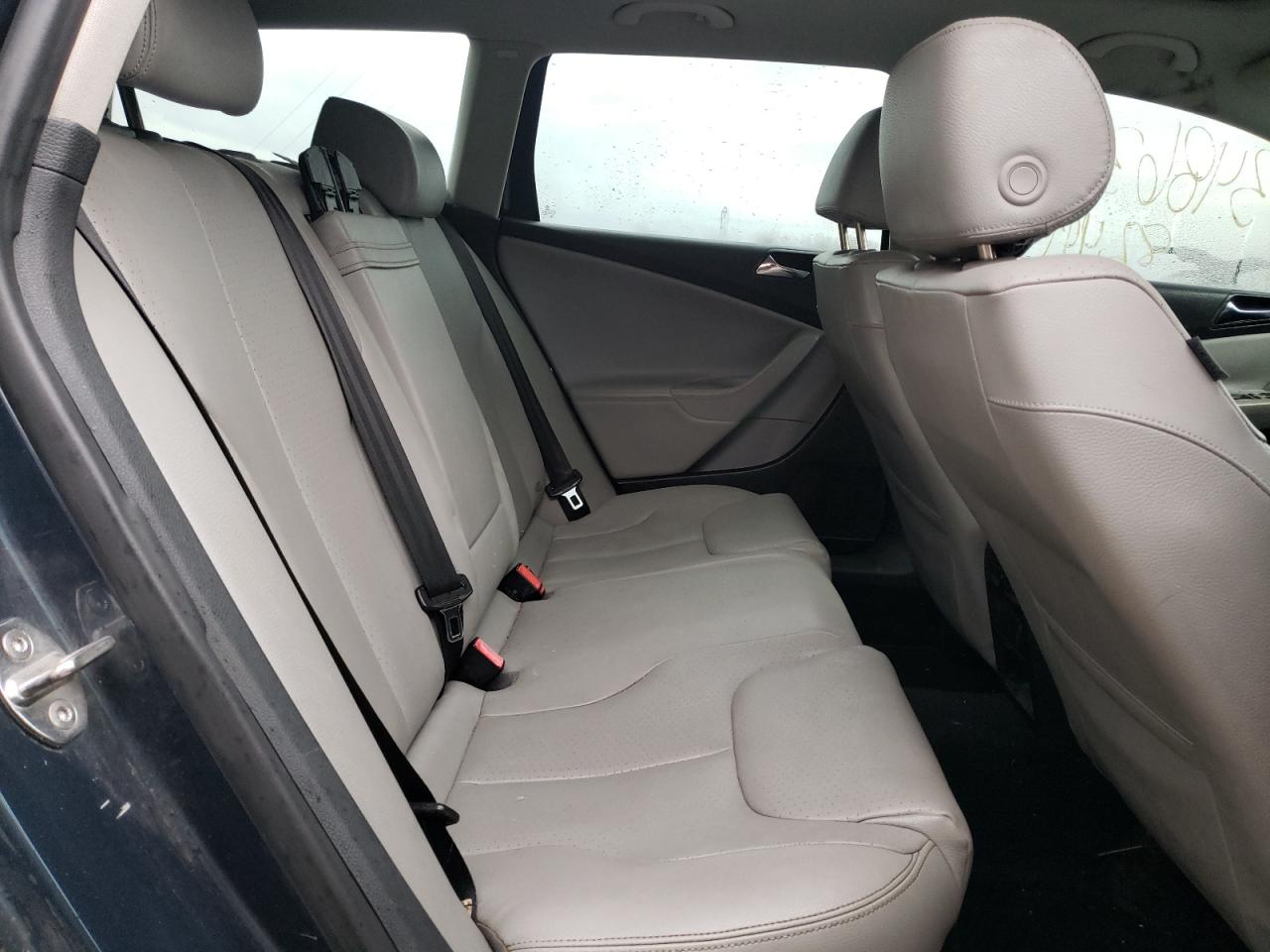 Photo 6 from auction – 2007 VOLKSWAGEN PASSAT 2.0 with VIN WVWLK73C07E000504
