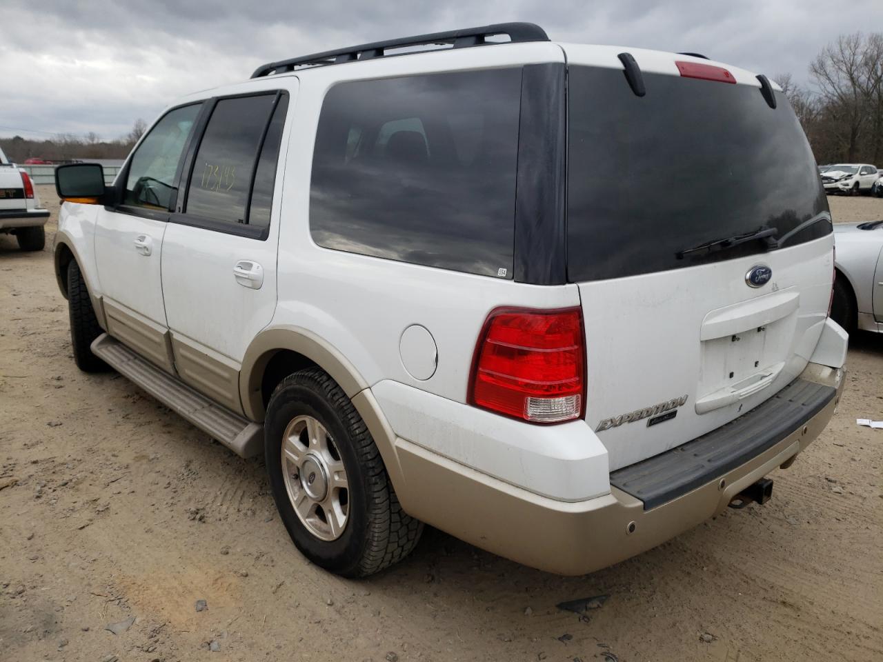 Photo 3 from auction – 2005 FORD EXPEDITION with VIN 1FMFU18505LA98033