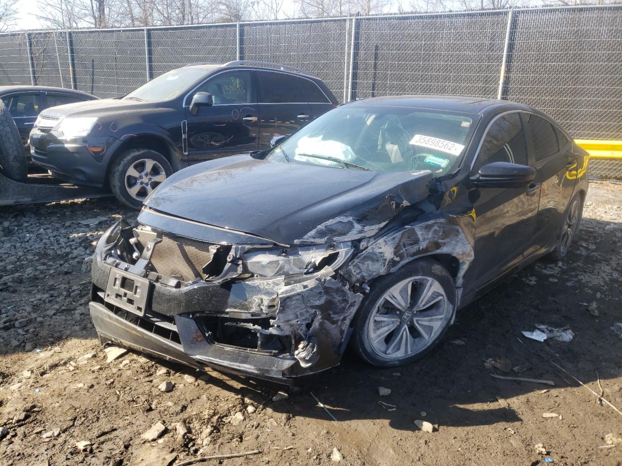 Photo 2 from auction – 2016 HONDA CIVIC EXL with VIN 19XFC1F78GE218815