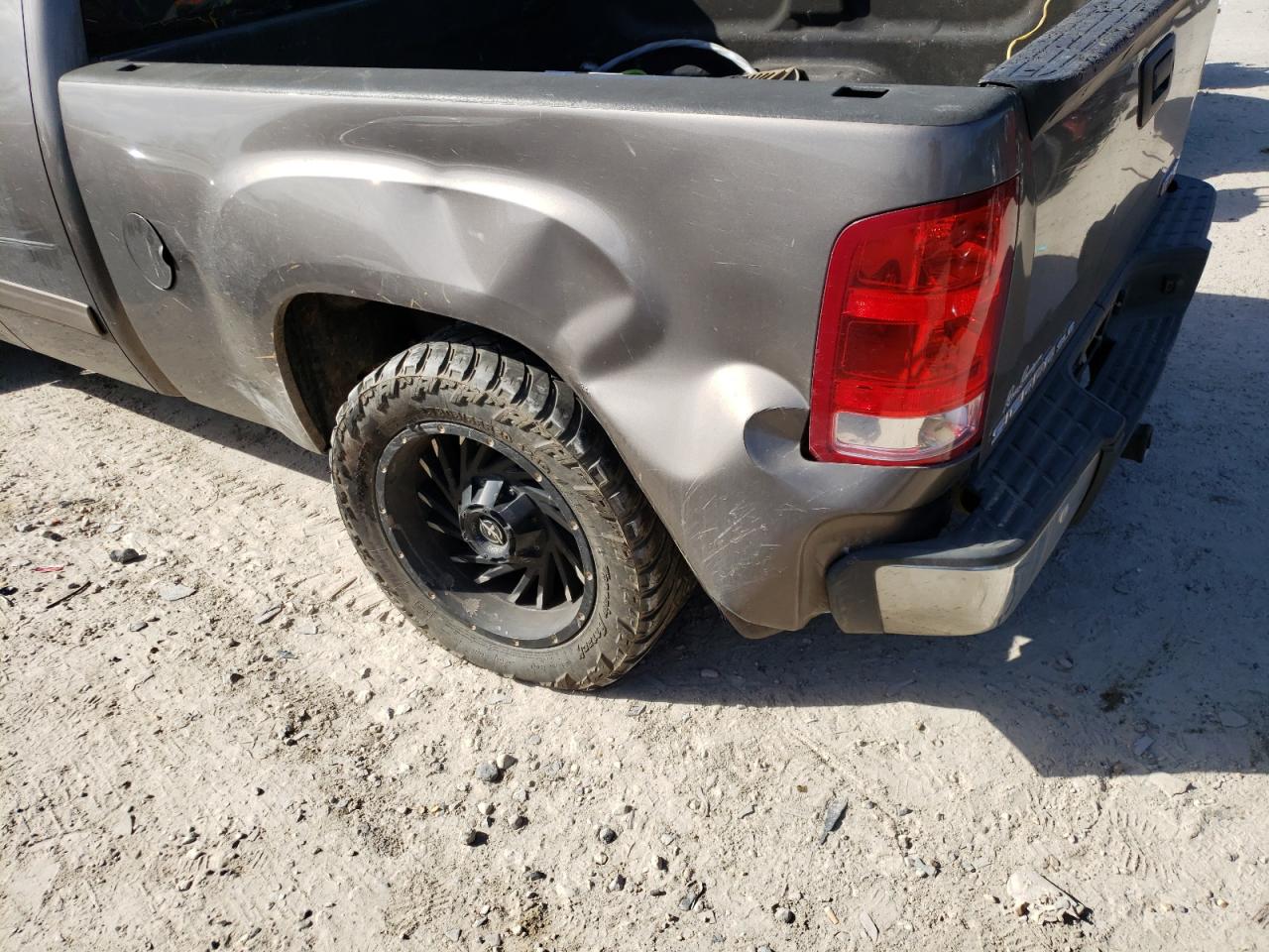 Photo 9 from auction – 2013 GMC SIERRA C15 with VIN 1GTR1VE08DZ259329
