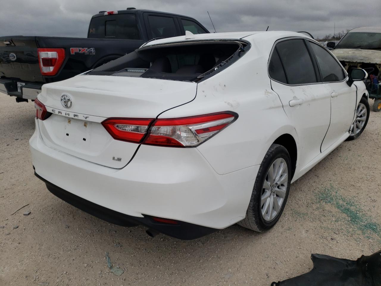 Photo 4 from auction – 2020 TOYOTA CAMRY LE with VIN 4T1C11AK2LU320087