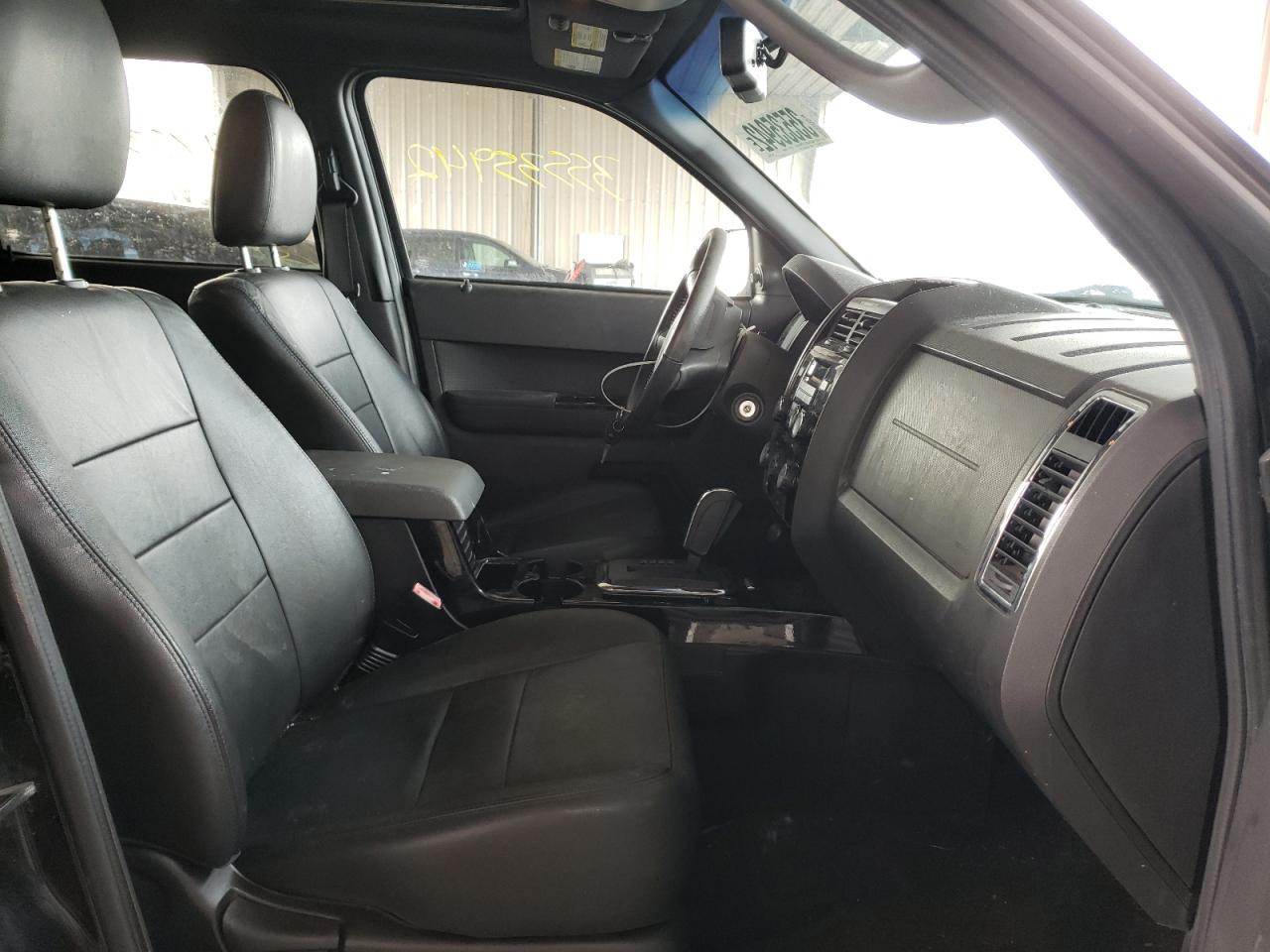 Photo 5 from auction – 2010 FORD ESCAPE LIM with VIN 1FMCU9EG6AKB64401