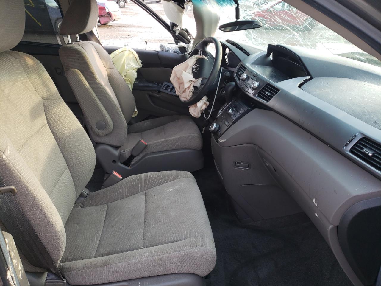 Photo 5 from auction – 2011 HONDA ODYSSEY EX with VIN 5FNRL5H40BB081959