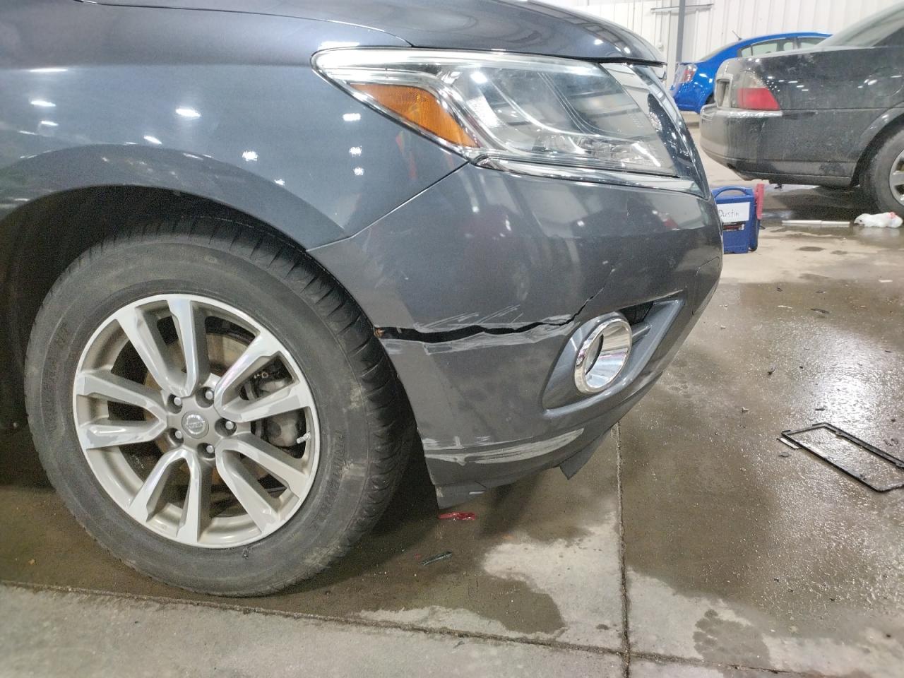 Photo 9 from auction – 2014 NISSAN PATHFINDER with VIN 5N1AR2MM7EC619442