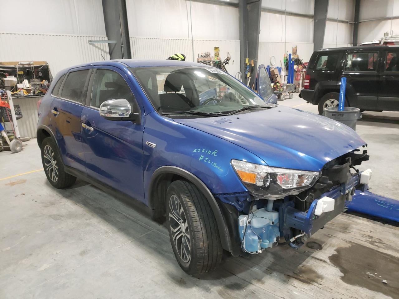 MITSUBISHI OUTLANDER 2016 with VIN JA4AP3AU2GZ064866 - Photo from auction