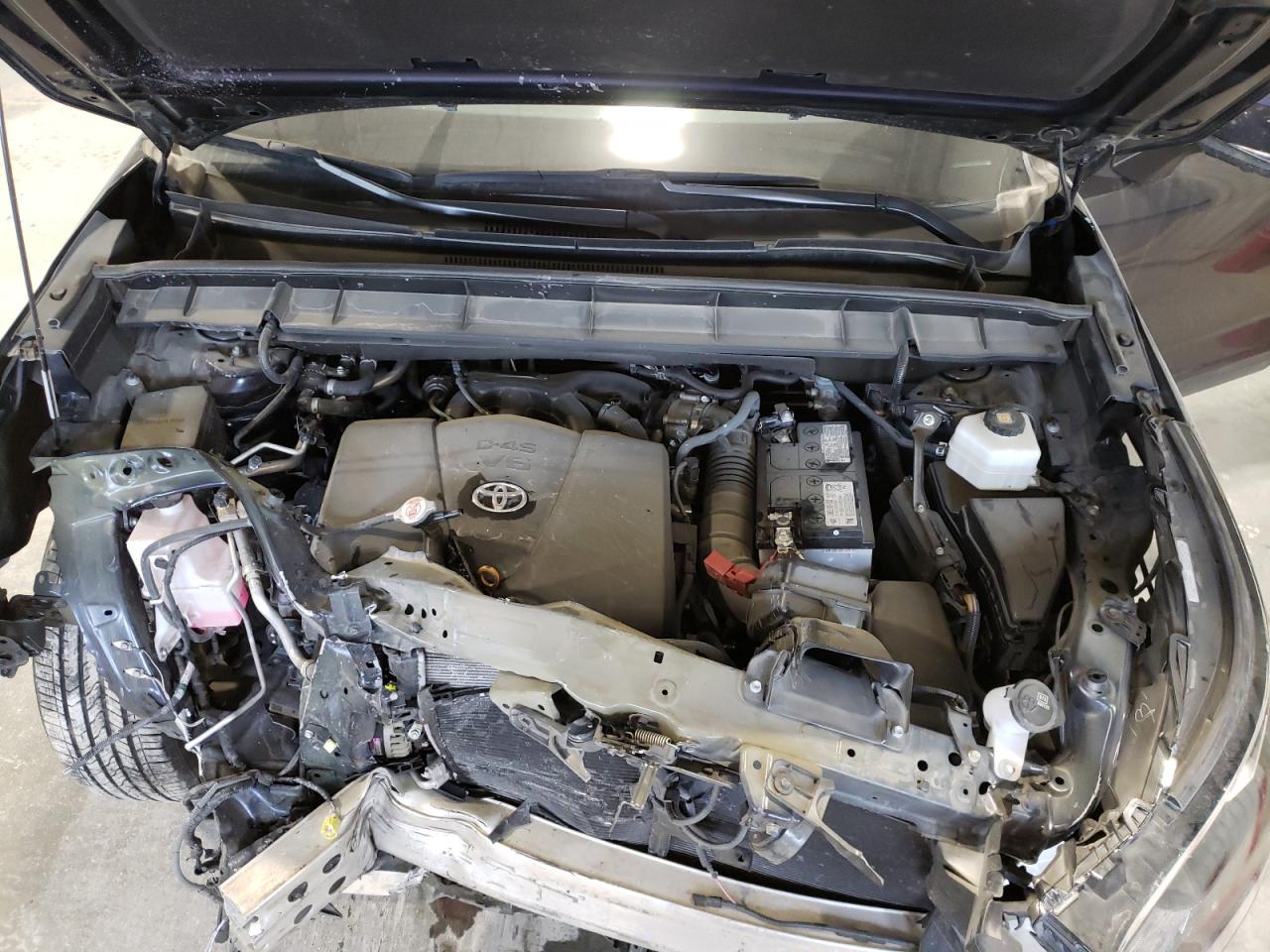 Photo 7 from auction – 2020 TOYOTA HIGHLANDER with VIN 5TDDZRBH9LS039878
