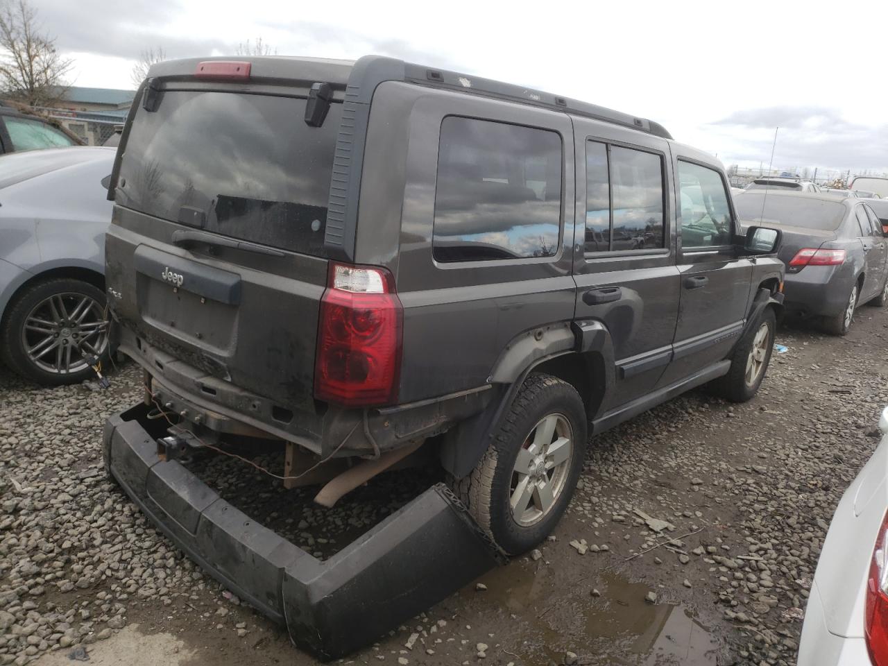 Photo 4 from auction – 2006 JEEP COMMANDER with VIN 1J8HG48K26C158707