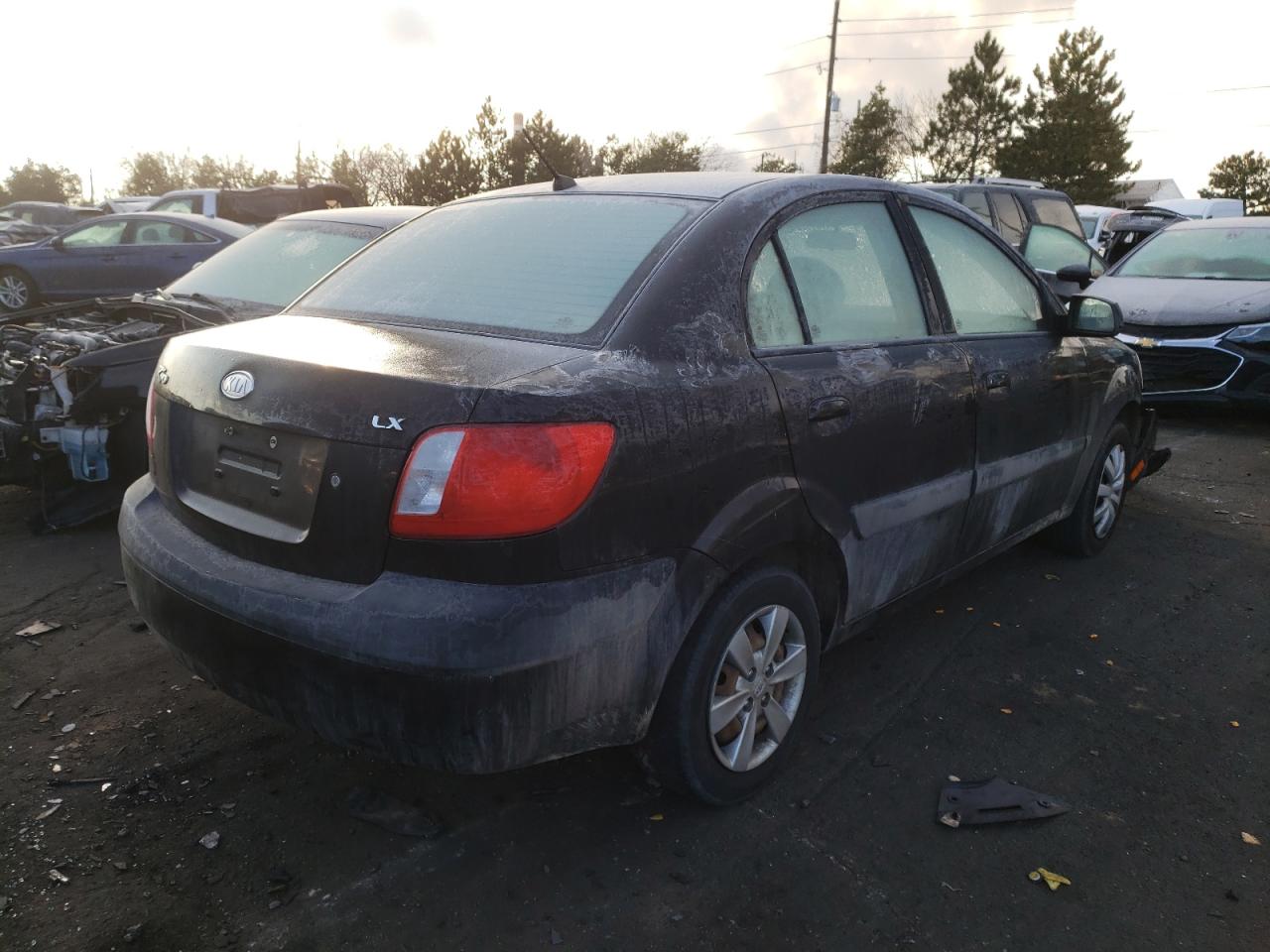 Photo 4 from auction – 2008 KIA RIO BASE with VIN KNADE123986355660