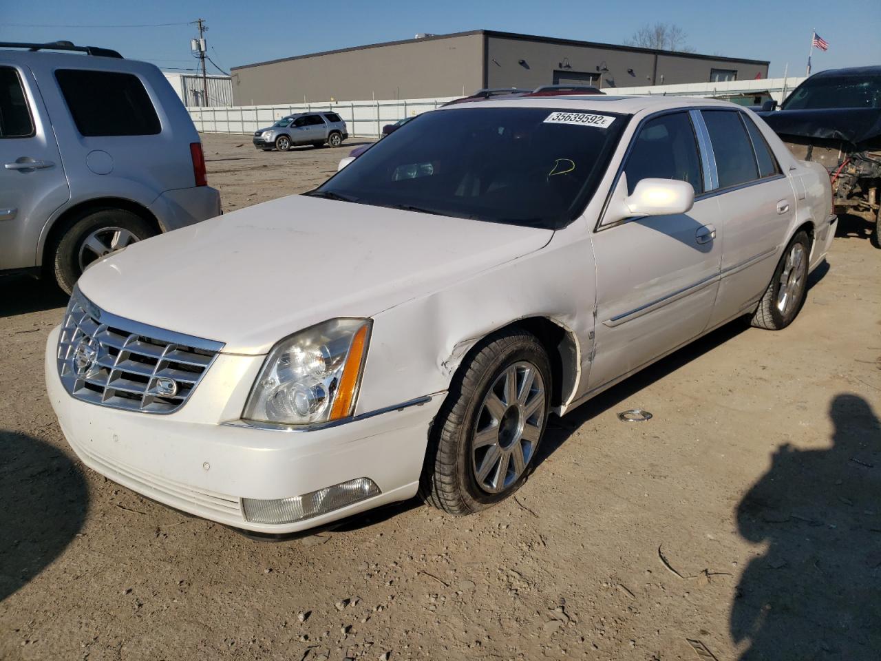 Photo 9 from auction – 2006 CADILLAC DTS with VIN 1G6KD57Y16U239468