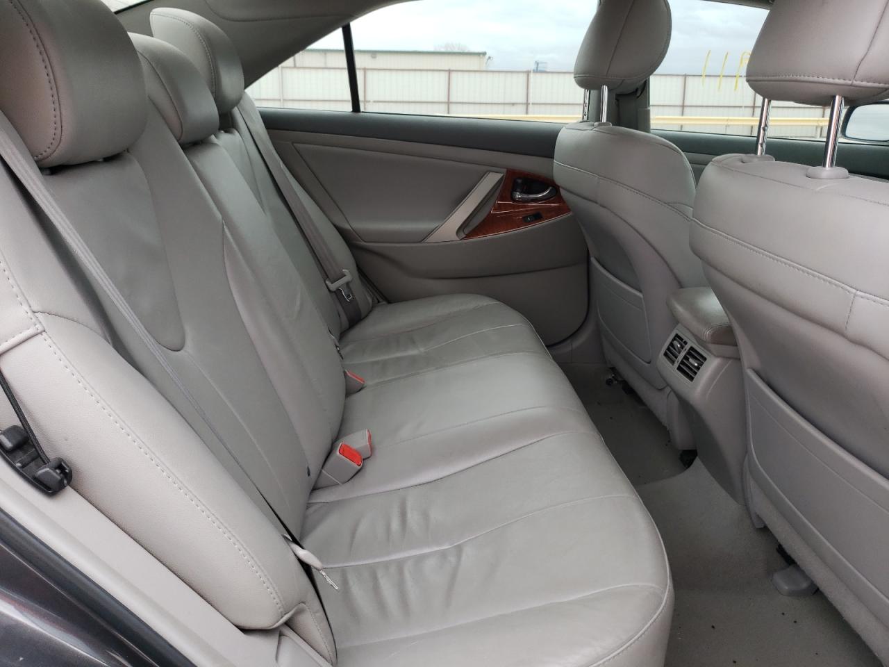 Photo 6 from auction – 2011 TOYOTA CAMRY BASE with VIN 4T4BF3EK0BR152554