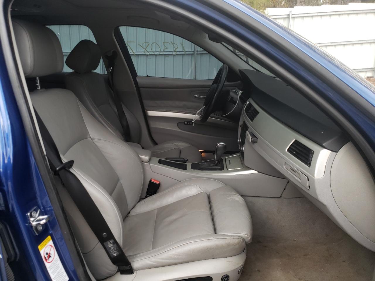 Photo 5 from auction – 2007 BMW 328 I with VIN WBAVA37567NE25502
