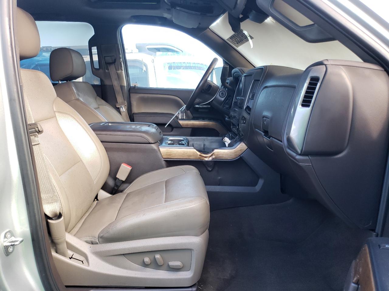 Photo 5 from auction – 2015 CHEVROLET SILVERADO with VIN 3GCUKSEC8FG177913